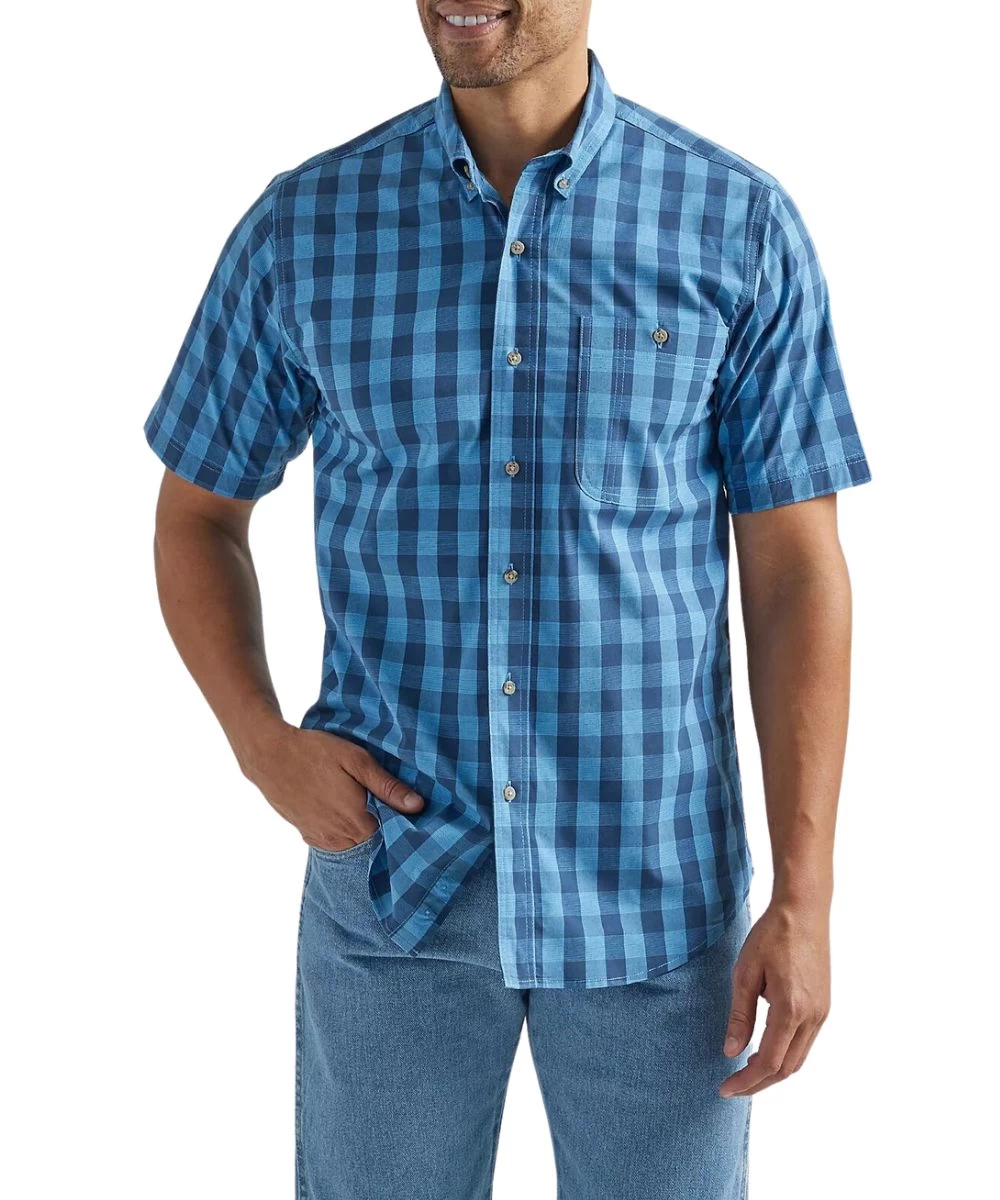 Wrangler Men's Rugged Wear Plaid Button Down Shirt